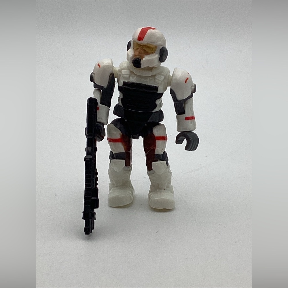 HALO MEGA BLOKS White UNSC Marine Medic Mini Figure 97131